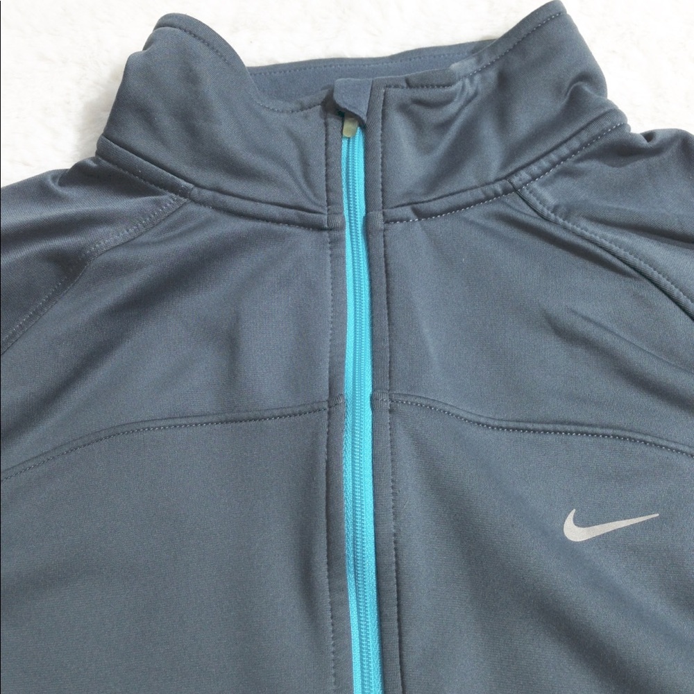 Nike DRI-FIT Running Jacket - Picture 5 of 12